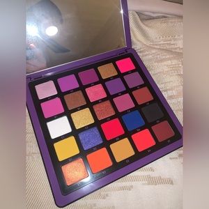 Anastasia Beverly Hills Norvina Pro Pigment Palette Vol 1